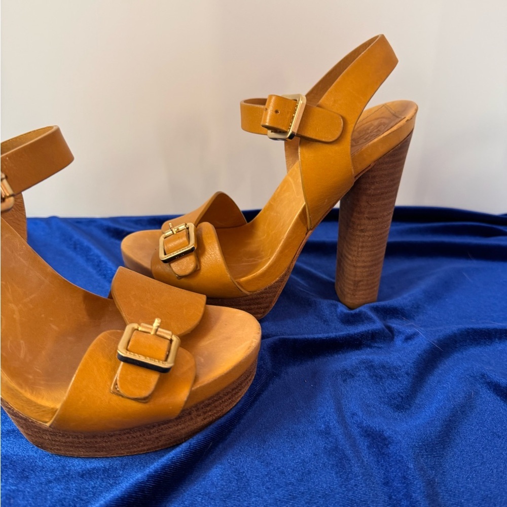 Tory Burch Women's Tatum Tan Sandals - Picture 4 of 10